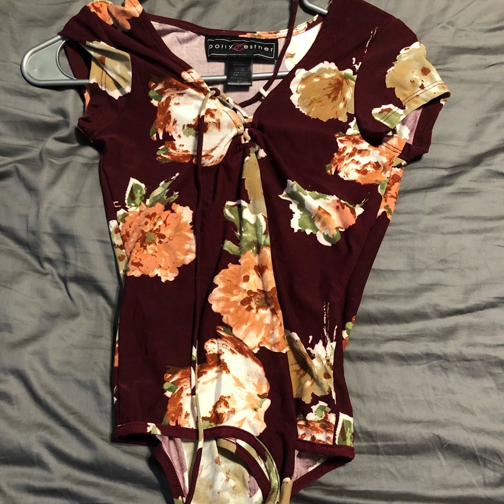 Floral bodysuit new without tags